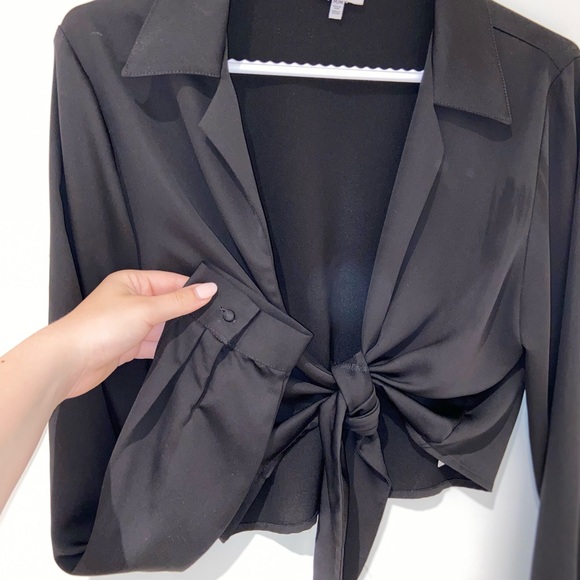 Tobi tie cropped blouse - Picture 3 of 4